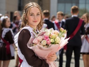 Цветы на последний звонок с доставкой